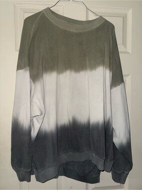 American eagle oversized sweatshirt